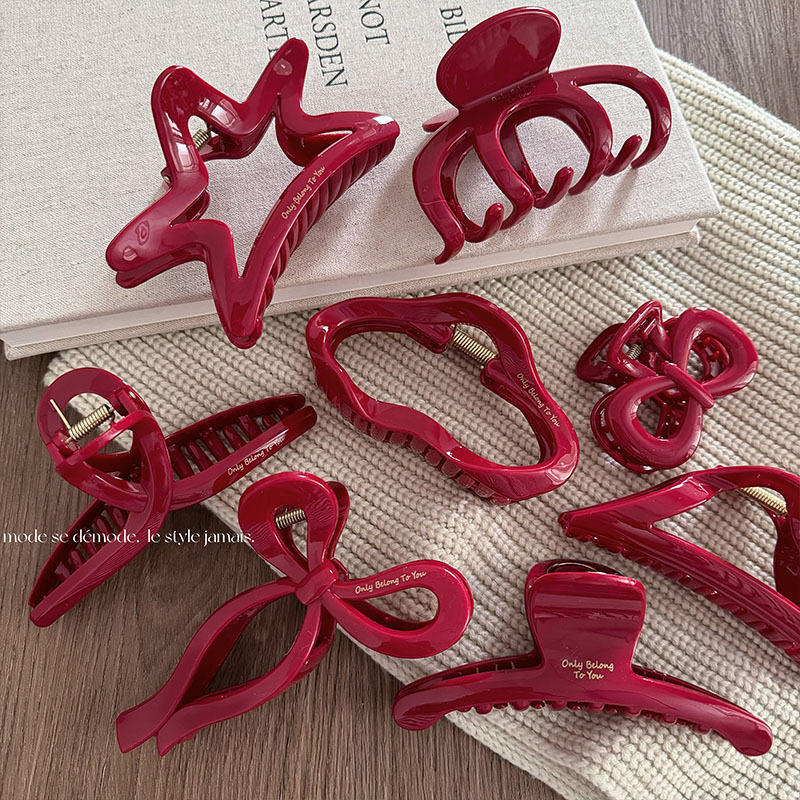 Resin Art Alphabet - Collezione rossa di capodanno grande clip